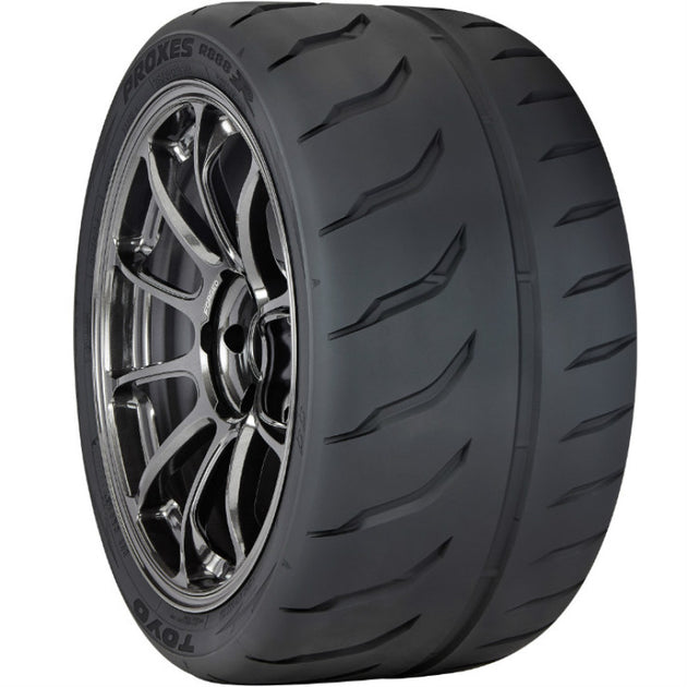 Toyo Proxes R888R 195/50R15 82V on-road UTV tire showing tread pattern and sidewall branding.