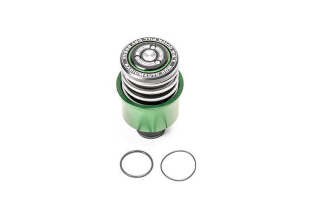 Radium Engineering 1.5-inch dry break fuel filler fitting with male PRV connection, used for automotive fuel systems.