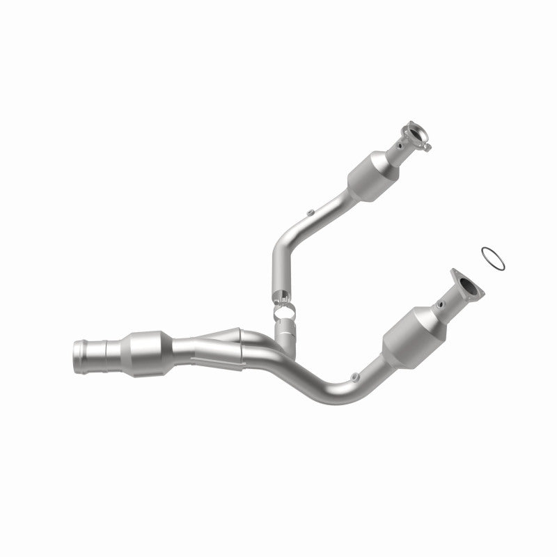 MagnaFlow direct fit catalytic converter for 2015 GMC Yukon XL V8 6.2L, showing the stainless steel component and mounting flanges.