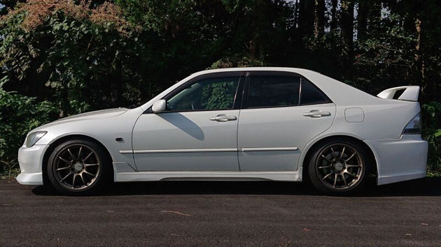 HKS HIPERMAX S SXE10 coilover suspension kit with adjustable shocks and springs for enhanced vehicle performance.