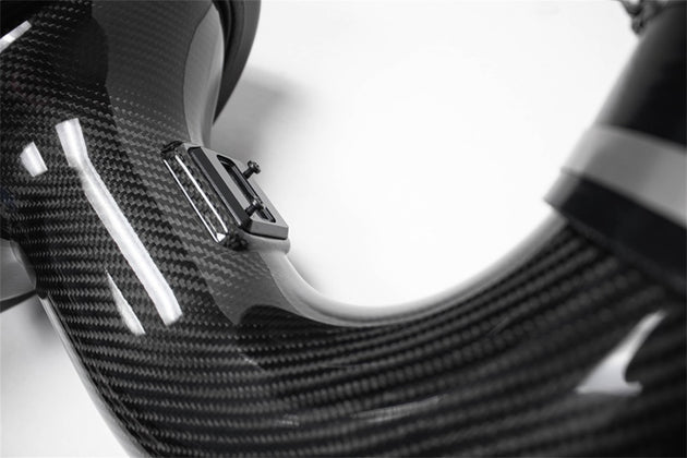CORSA Performance Corsa cold air intake for Chevrolet Corvette C7 6.2L V8 with carbon fiber and MaxFlow oil filter, no Z06/ZR1 model