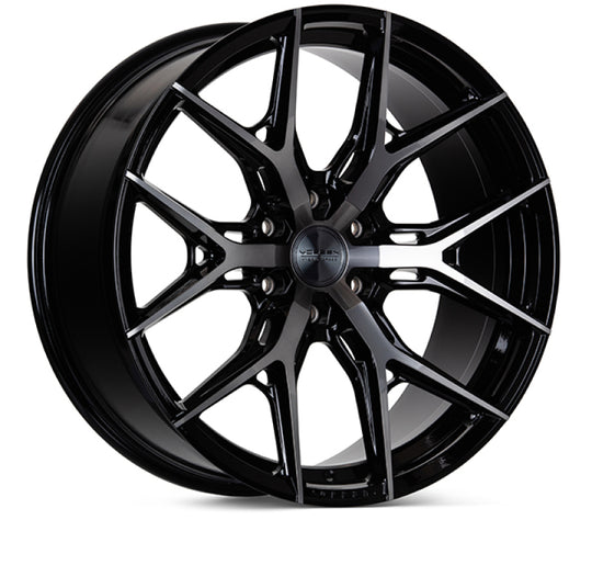 Vossen HF6-4 22-inch forged wheel with deep gloss black finish, 6x139.7 bolt pattern, ET-18 offset, and tinted surface.