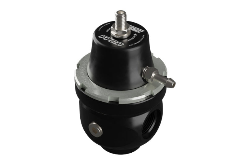 Turbosmart FPR8 fuel pressure regulator in black, suitable for -8AN fuel systems, with metallic body and adjustment knob.