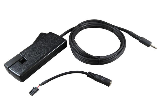 Innovate Motorsports inductive clamp gauge component for LMA-2, LMA-3, DL-32, and LM-2 models, showing the clamp and connector.