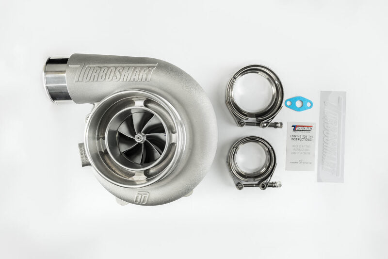 Turbosmart oil-cooled 6466 reverse rotation V-band turbocharger with external wastegate and 0.82 A/R for high-performance engines