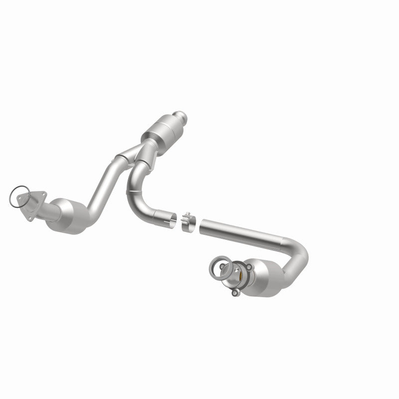 MagnaFlow direct fit catalytic converter for 2014-2016 GMC Sierra 1500 V6 4.3L engine, showing the metal construction and inlet/outlet ports.