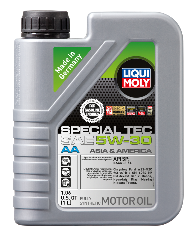 LIQUI MOLY 1L Special Tec AA 5W30 motor oil container, ideal for automotive engines, with brand and product details visible.