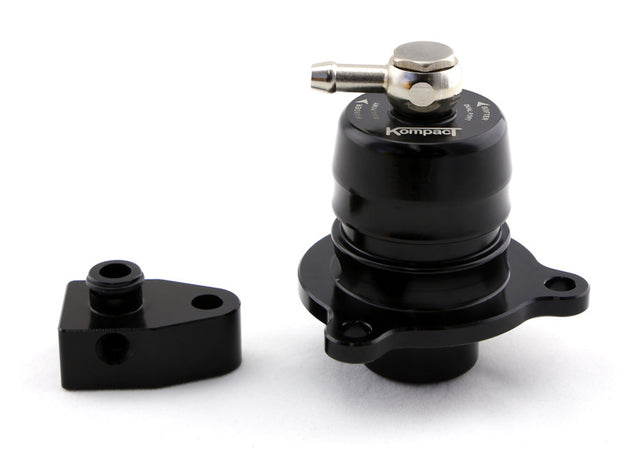 Turbosmart BOV Kompact Shortie Dual Port blow off valve installed on a Renault Clio RS engine bay.