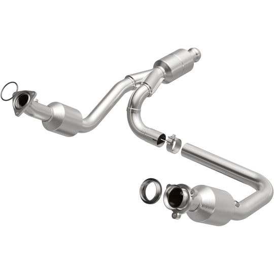 MagnaFlow direct fit catalytic converter for 2014-2016 GMC Sierra 1500 V6 4.3L engine, shown installed on vehicle.