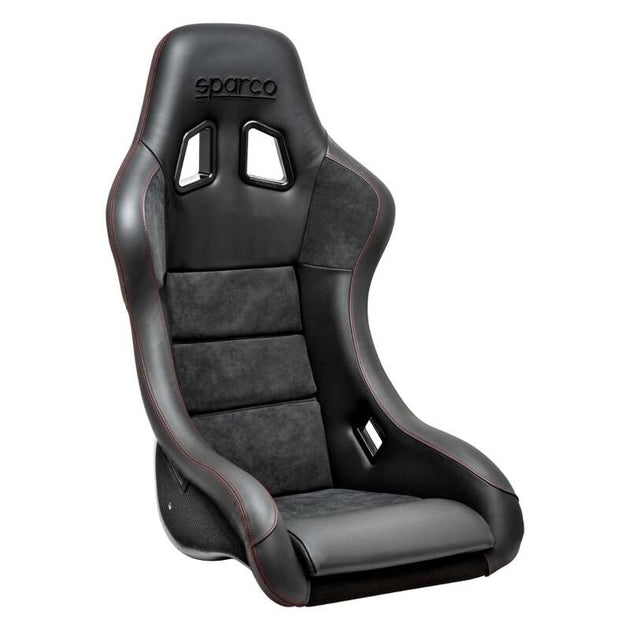 SPARCO QRT-C race seat in black and red carbon fiber with supportive design for high-performance driving.