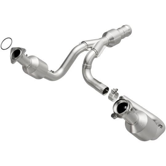 MagnaFlow direct fit catalytic converter for 2015 GMC Yukon XL V8 6.2L engine, shows the metallic converter component.