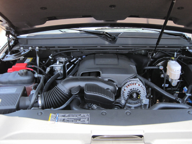K&N Engineering drop-in air filter for Cadillac 2002-2009 and Chevy/GMC pickups 1999-2009, showing the filter element with branding.
