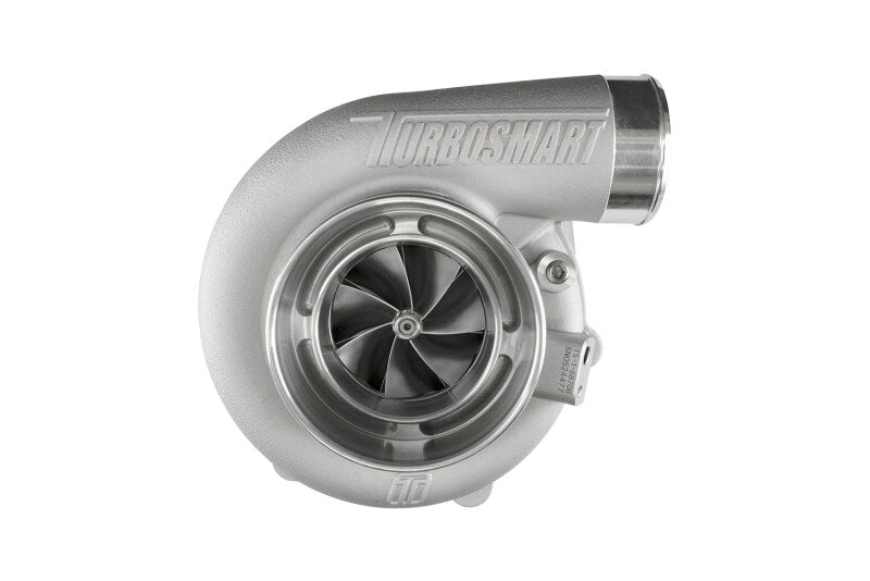 Turbosmart 6870B Kompact D4 1.00AR externally wastegated turbocharger with compact design and external wastegate for performance vehicles.