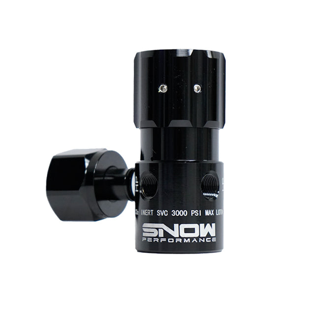 Snow Performance dual outlet adjustable CO2 regulator with 1/8 NPT outlet, suitable for nitrous controllers, pressure 0-475 PSI.