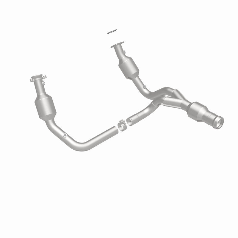 MagnaFlow direct fit catalytic converter for 2015 GMC Yukon XL V8 6.2L, showing the metallic converter with mounting brackets.