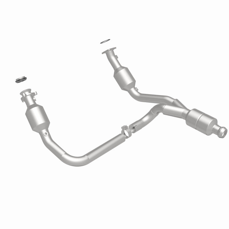 MagnaFlow catalytic converter direct fit for 2014-2016 GMC Sierra 1500 V6 4.3L engine, showing the metallic component with inlet and outlet ports.