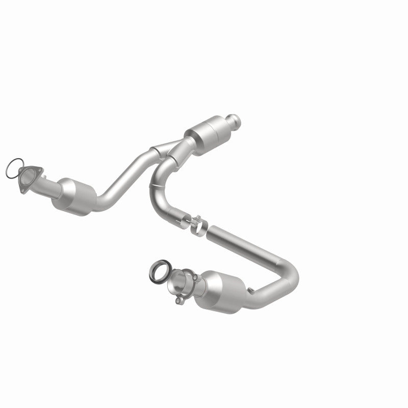 MagnaFlow catalytic converter direct fit for 2014-2016 GMC Sierra 1500 V6 4.3L engine, showing the exhaust component on a vehicle.