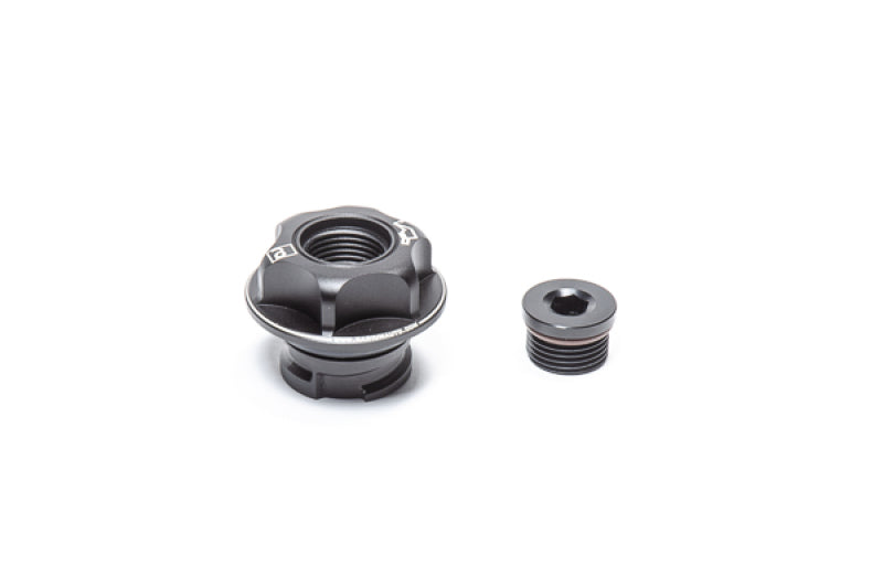 Radium Engineering GM LS oil cap, black metal engine oil filler cap with Radium logo for LS engine applications