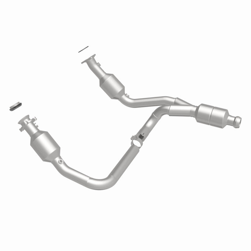 MagnaFlow catalytic converter direct fit for 2014-2016 GMC Sierra 1500 V6 4.3L engine, shown installed on vehicle.