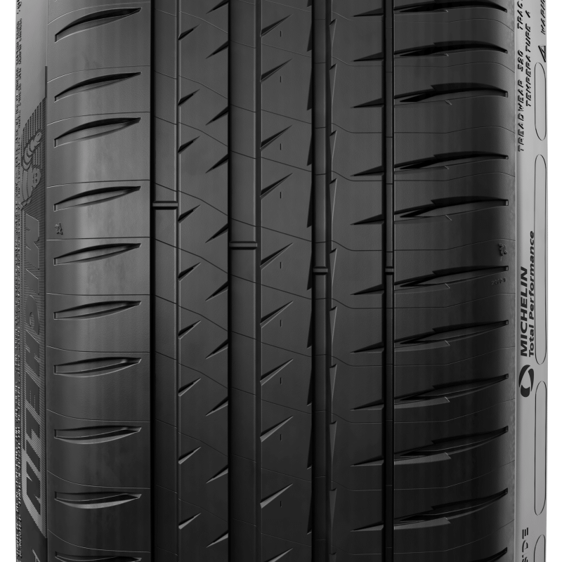 Michelin Pilot Sport 5 235/40ZR18 (95Y) XL UTV on-road tire with tread pattern and sidewall details